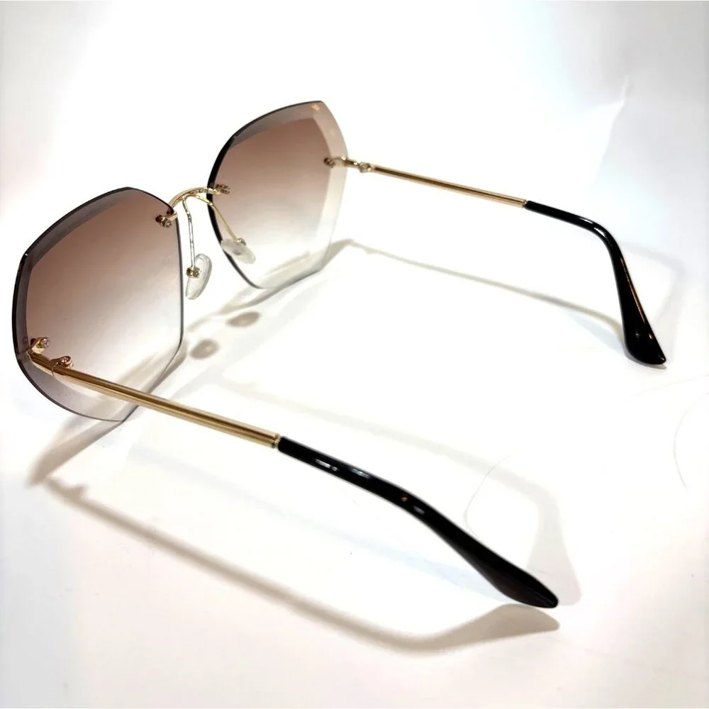 Rimless Oversized Gradient Brown Lens Sunglasses With Gold & Black Frame - Picture 2 of 3